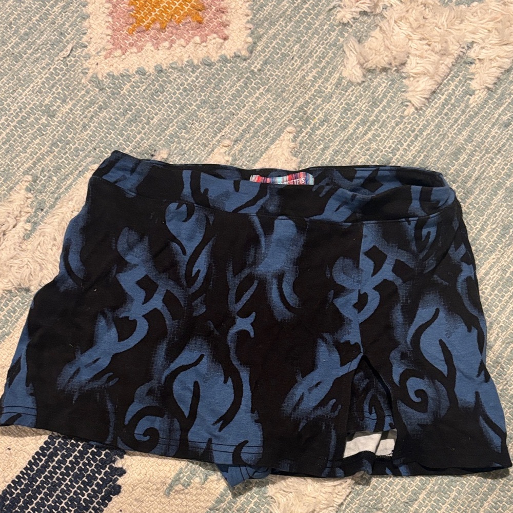 Urban outfitters skort- small
